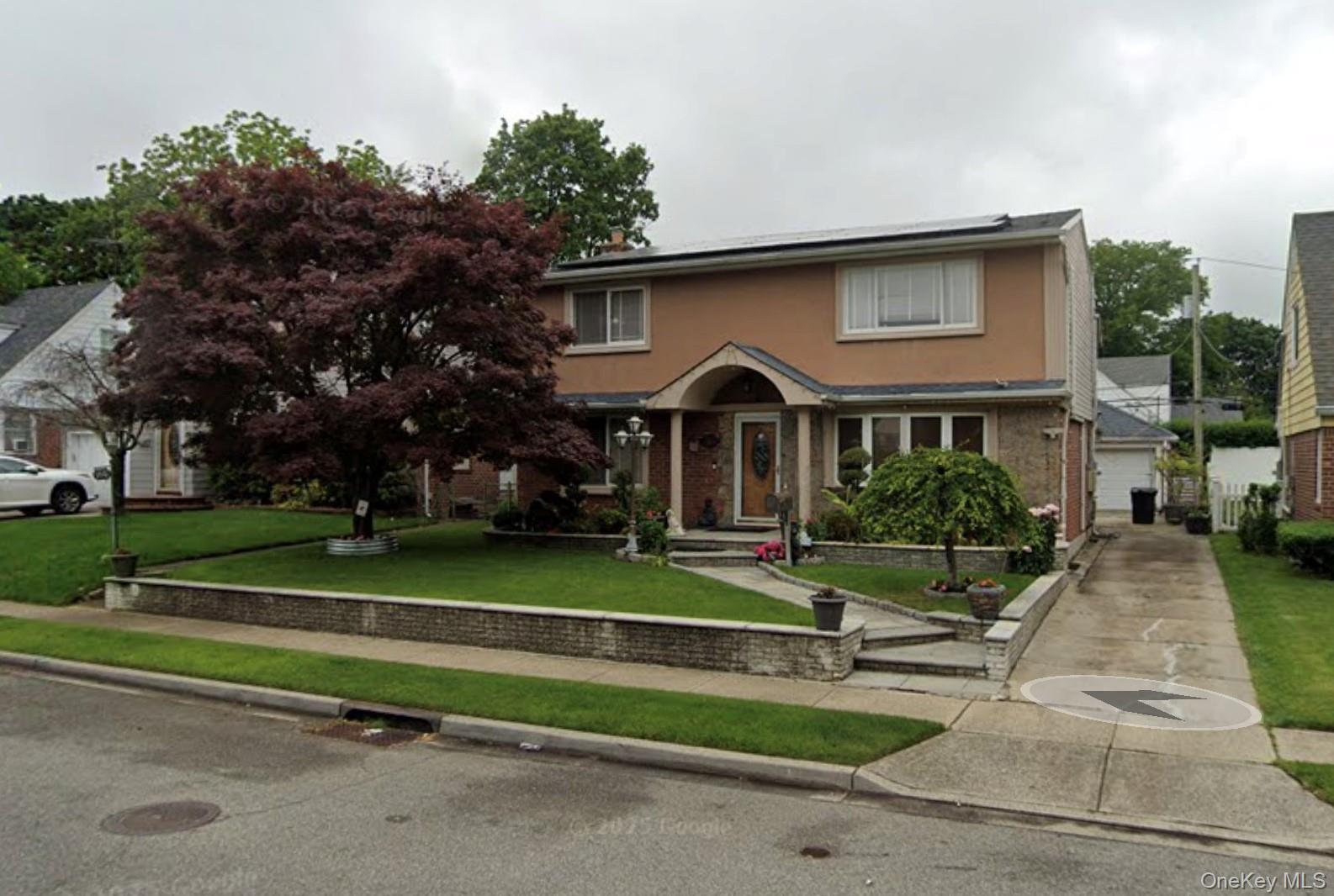 117 Devonshire Drive, New Hyde Park NY 11040