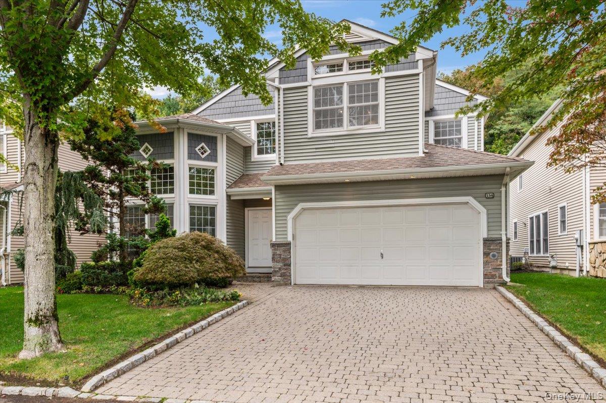 134 Sagamore Drive, Plainview NY 11803