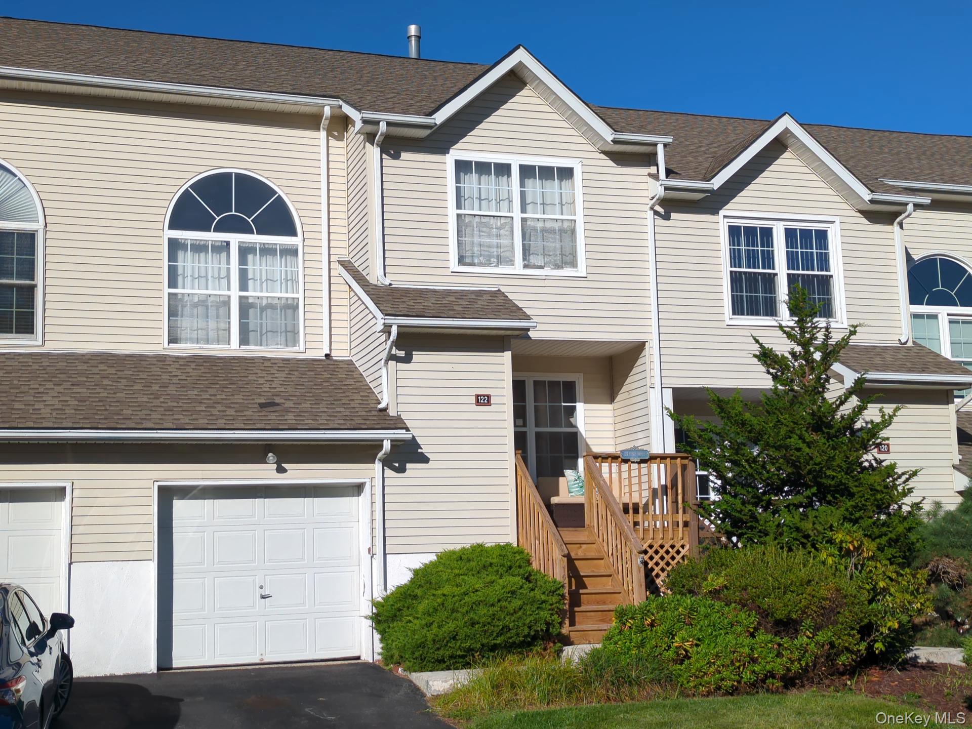 120 Highwood Drive, New Windsor NY 12553