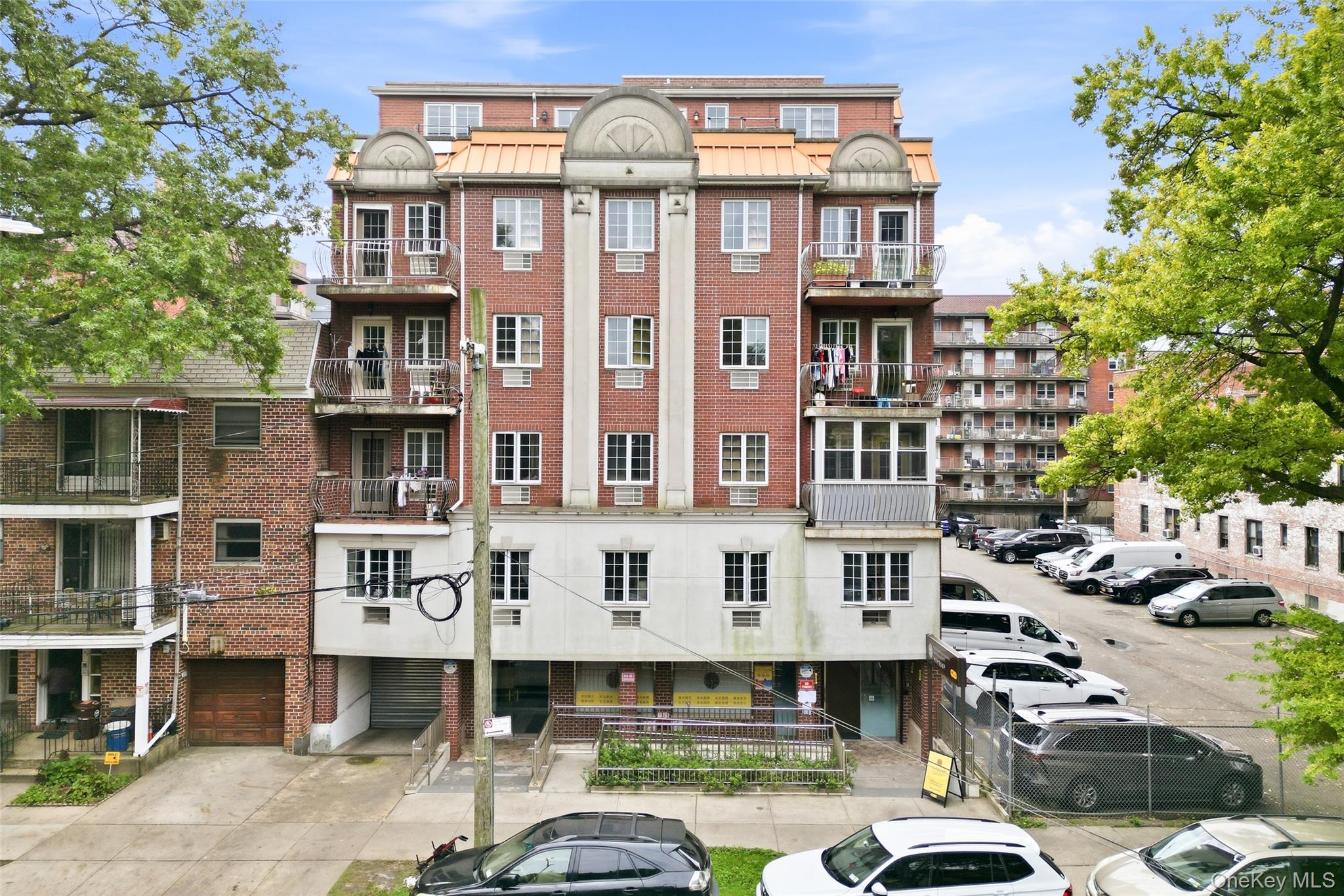 143-36 37th Avenue Unit 5A, Flushing NY 11354
