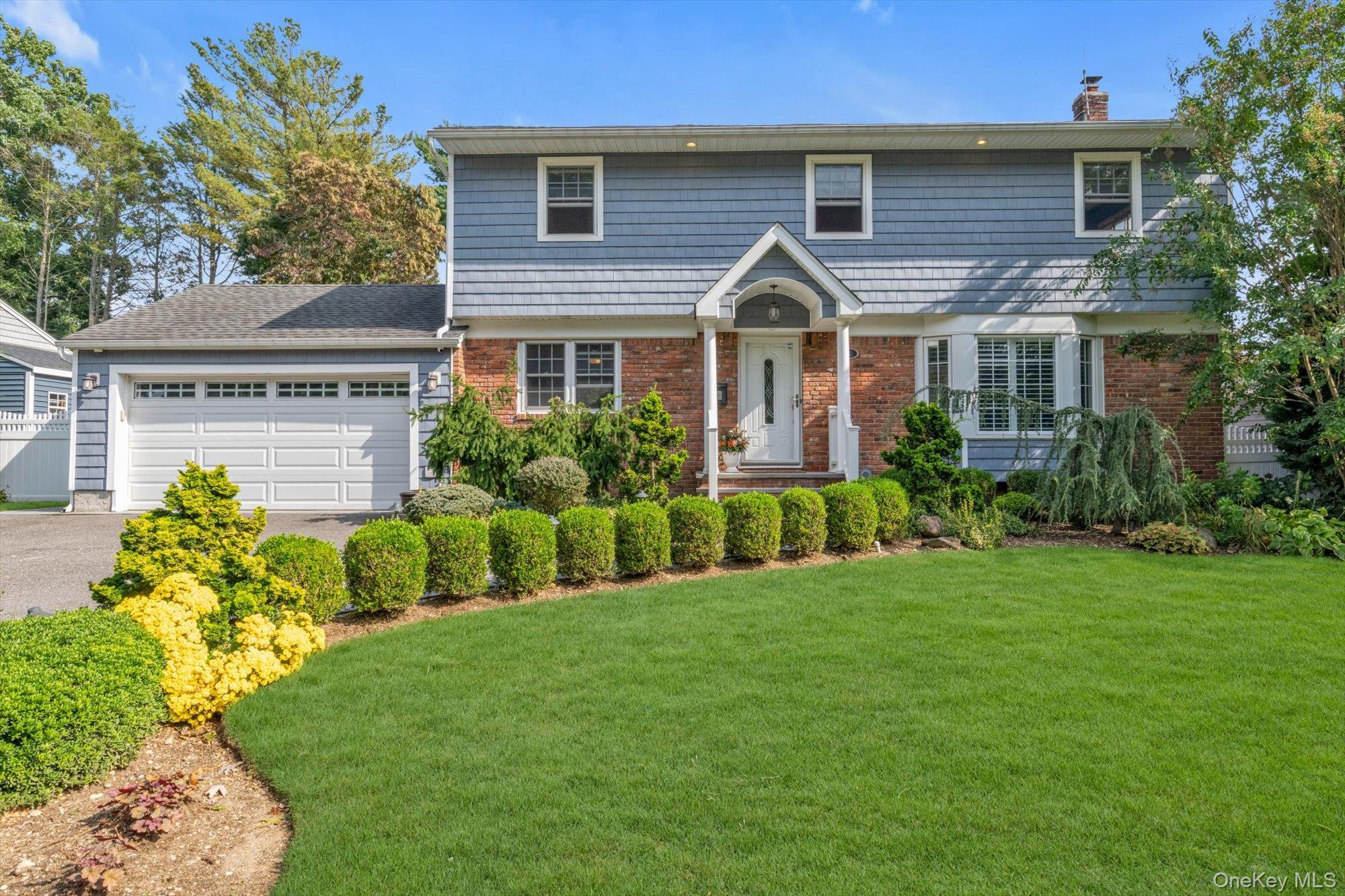 3 Lesley Drive, Syosset NY 11791