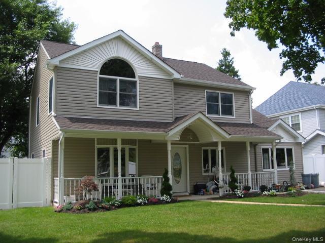 12 Crabtree Lane, Levittown NY 11756