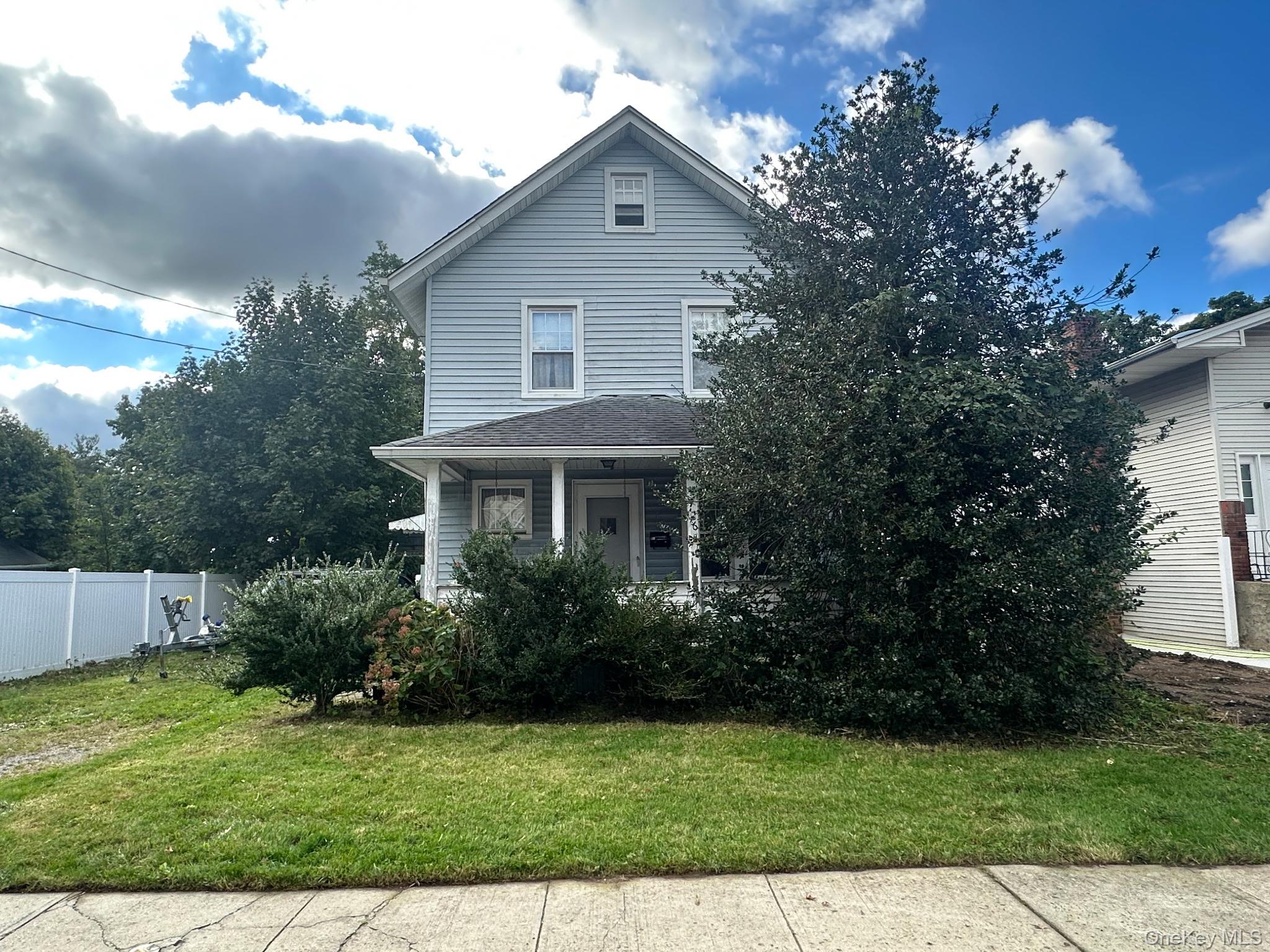 26 High Street, Roslyn Heights NY 11577