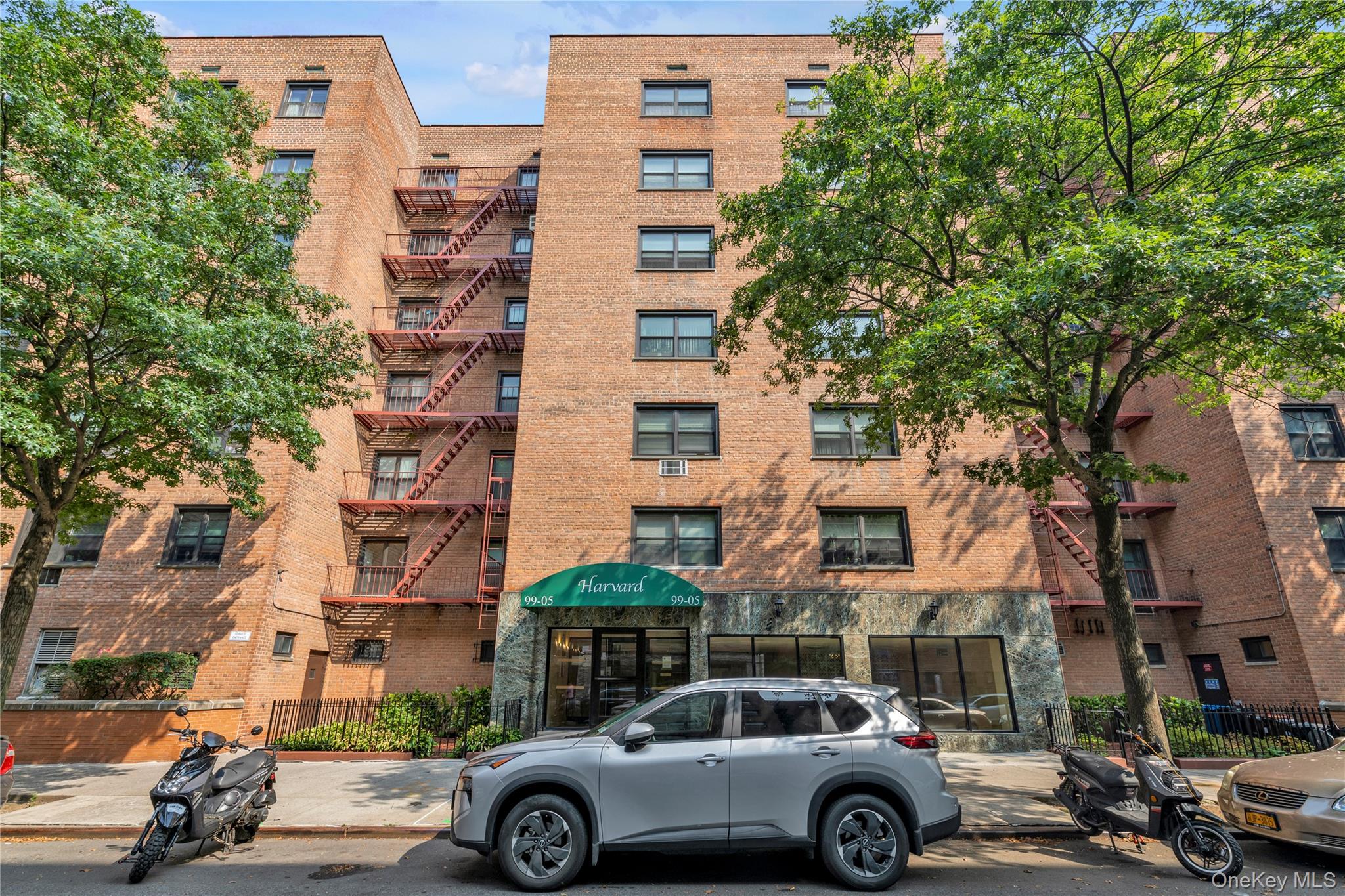 99-05 59Ave Unit 6B, Corona NY 11368