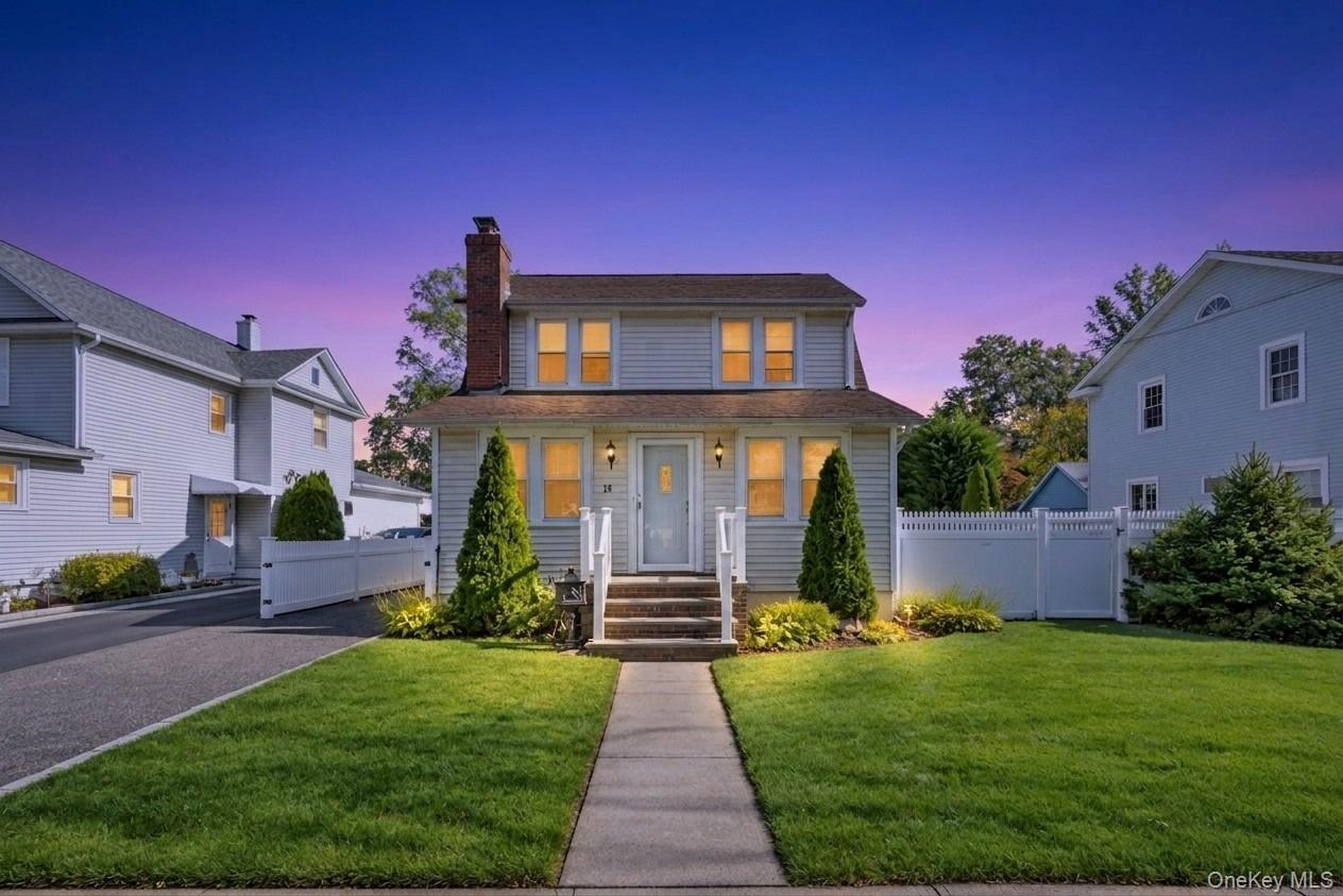 15 Harding Avenue, Hicksville NY 11801