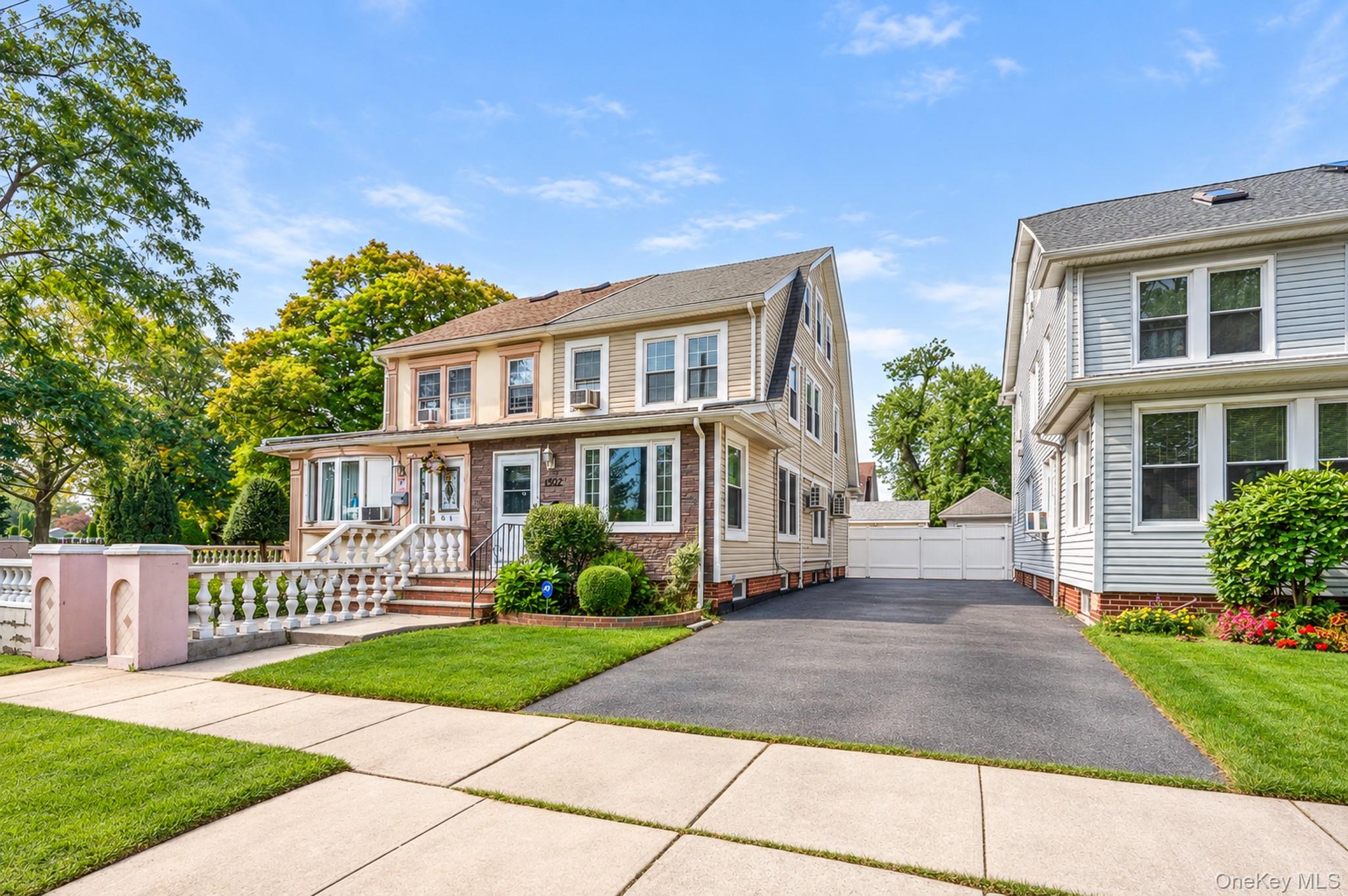 45-62 170th Street, Flushing NY 11358
