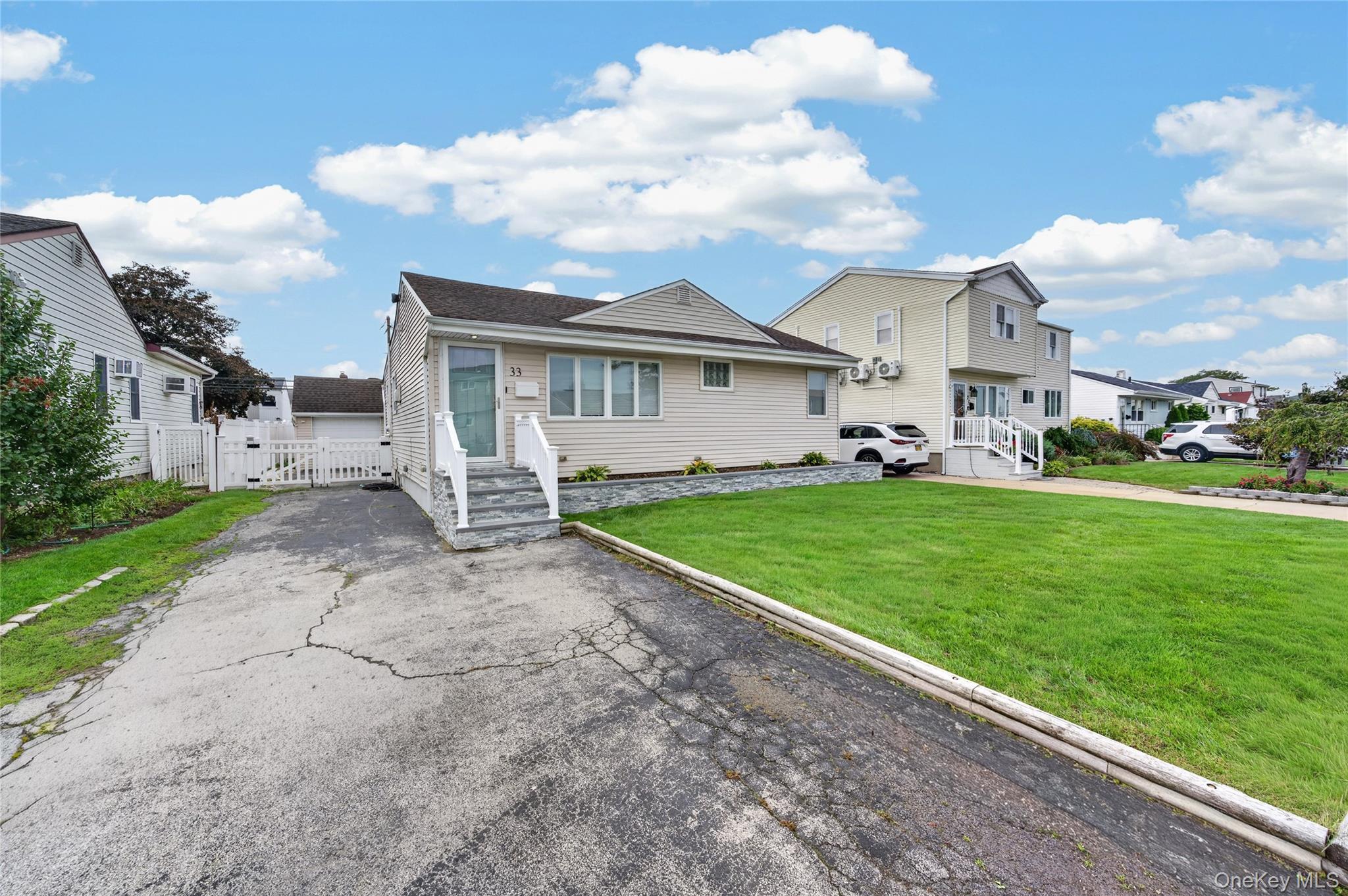 33 Hubbard Avenue, Freeport NY 11520