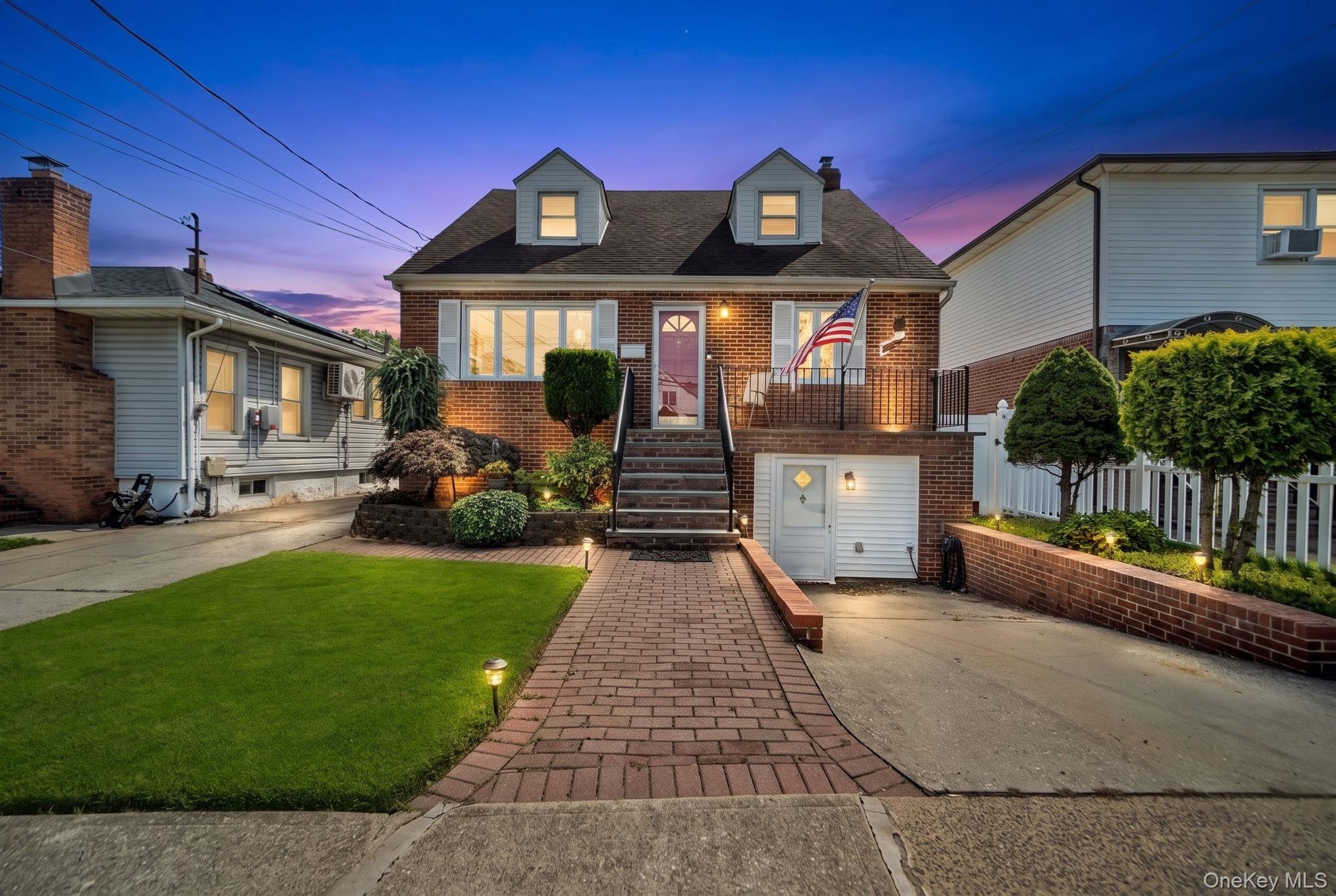 262-08 86th Avenue, Floral Park NY 11001