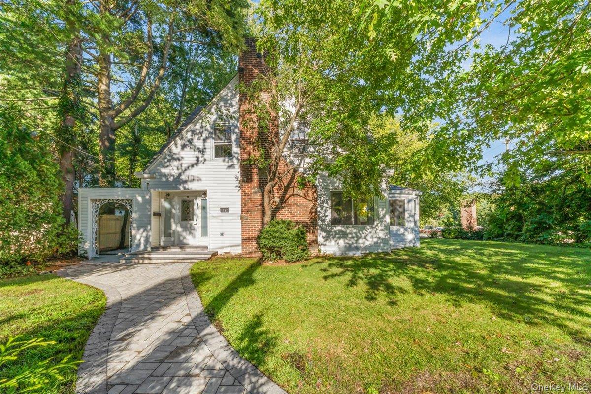 19 Gilchrest Road, Great Neck NY 11021