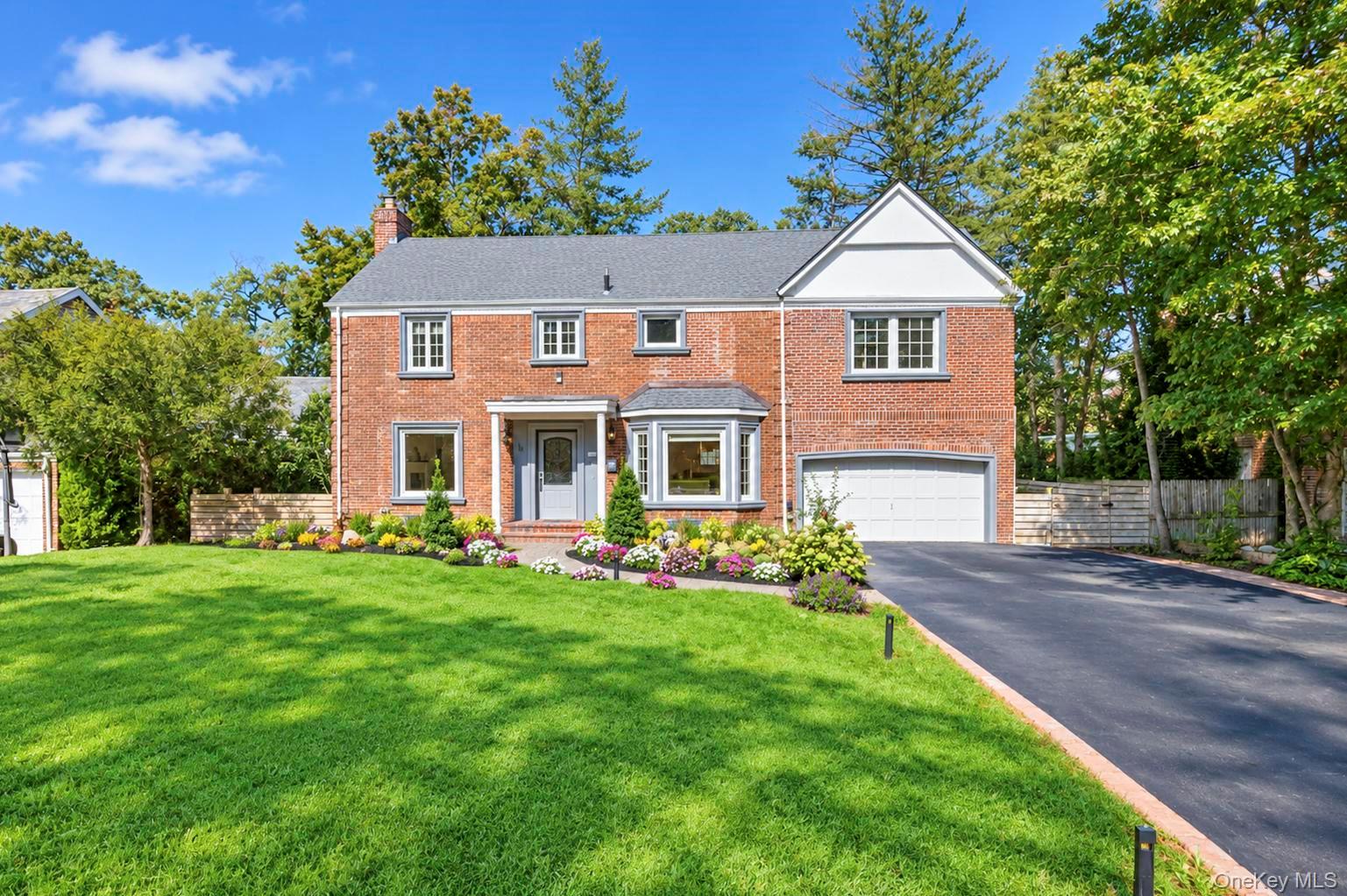 18 Pond Park Road, Great Neck NY 11023