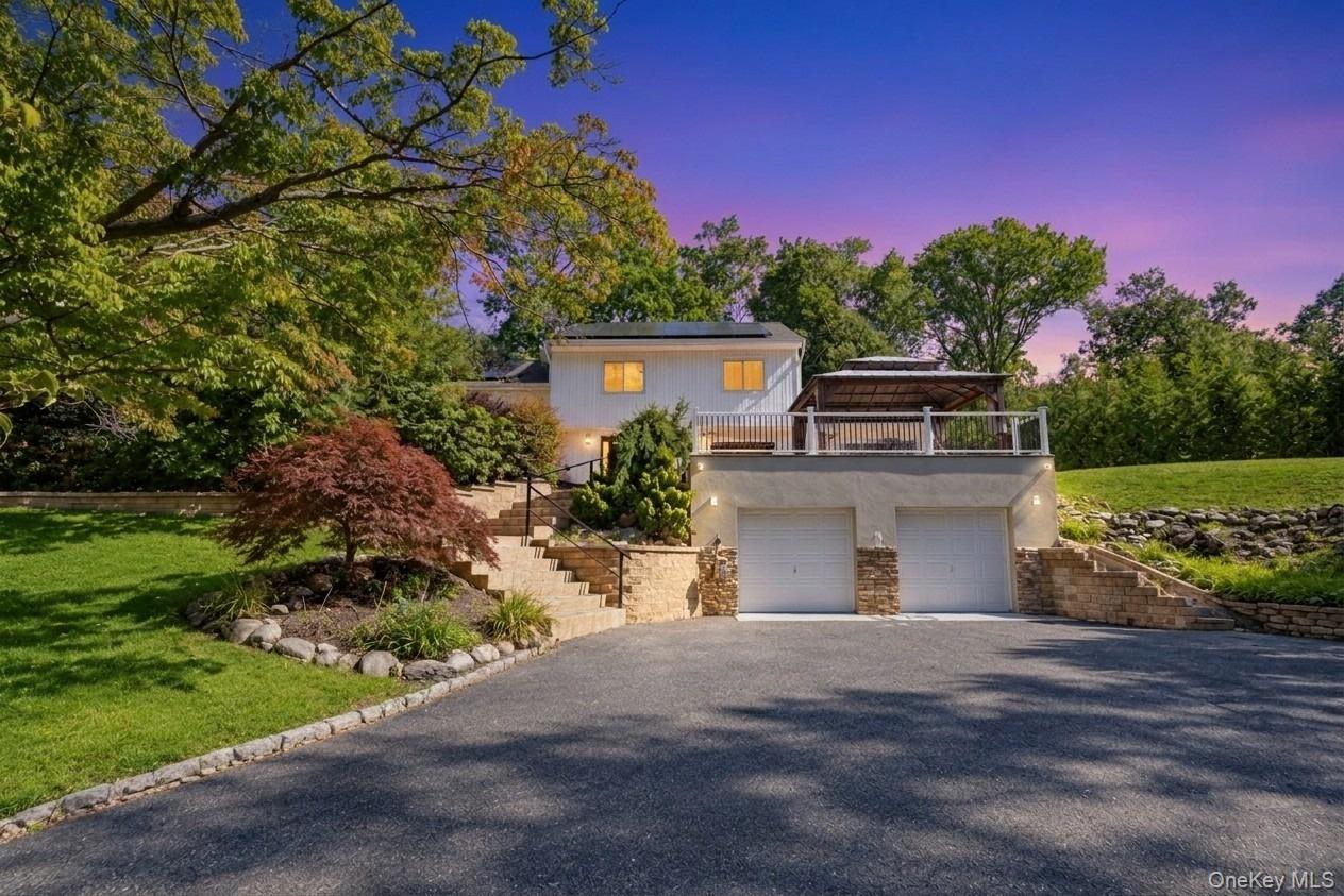 29 Hillside Lane, Syosset NY 11791