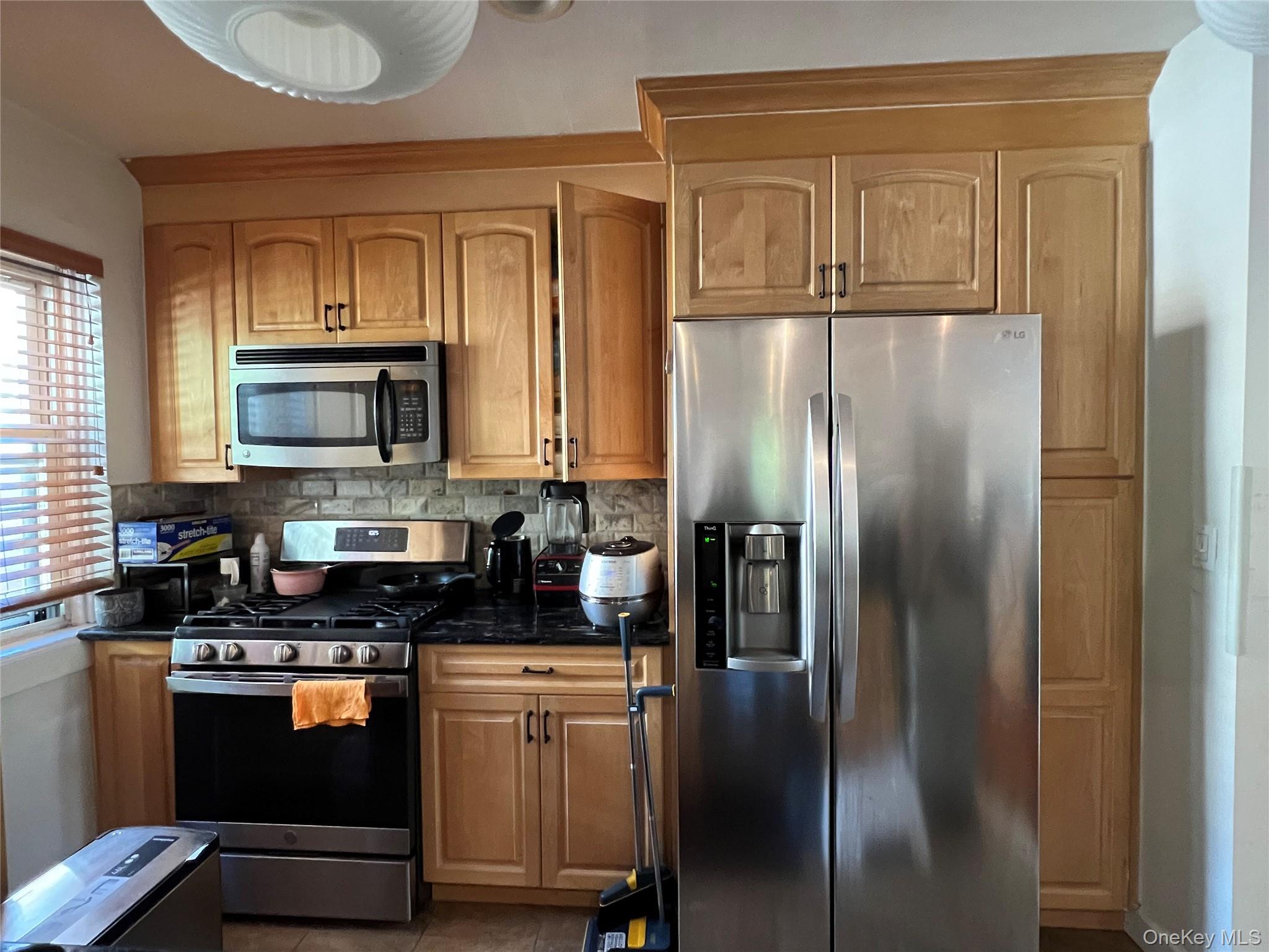 36-30 213th Street Unit 2B, Bayside NY 11361
