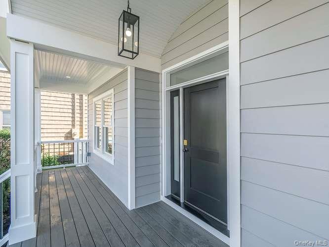 16 2nd Avenue, Port Washington NY 11050