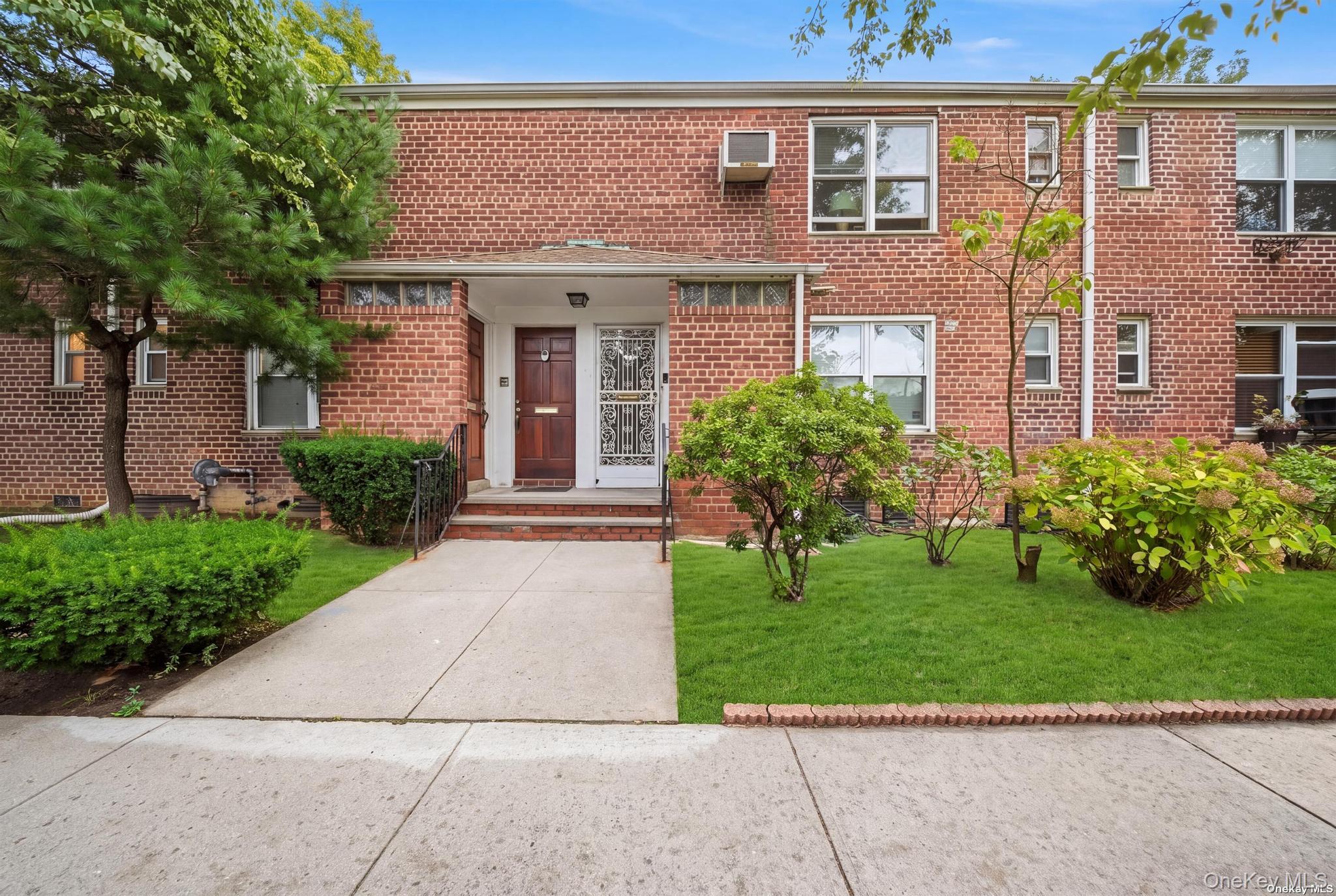 195-02 39th Avenue Unit 2, Flushing NY 11358