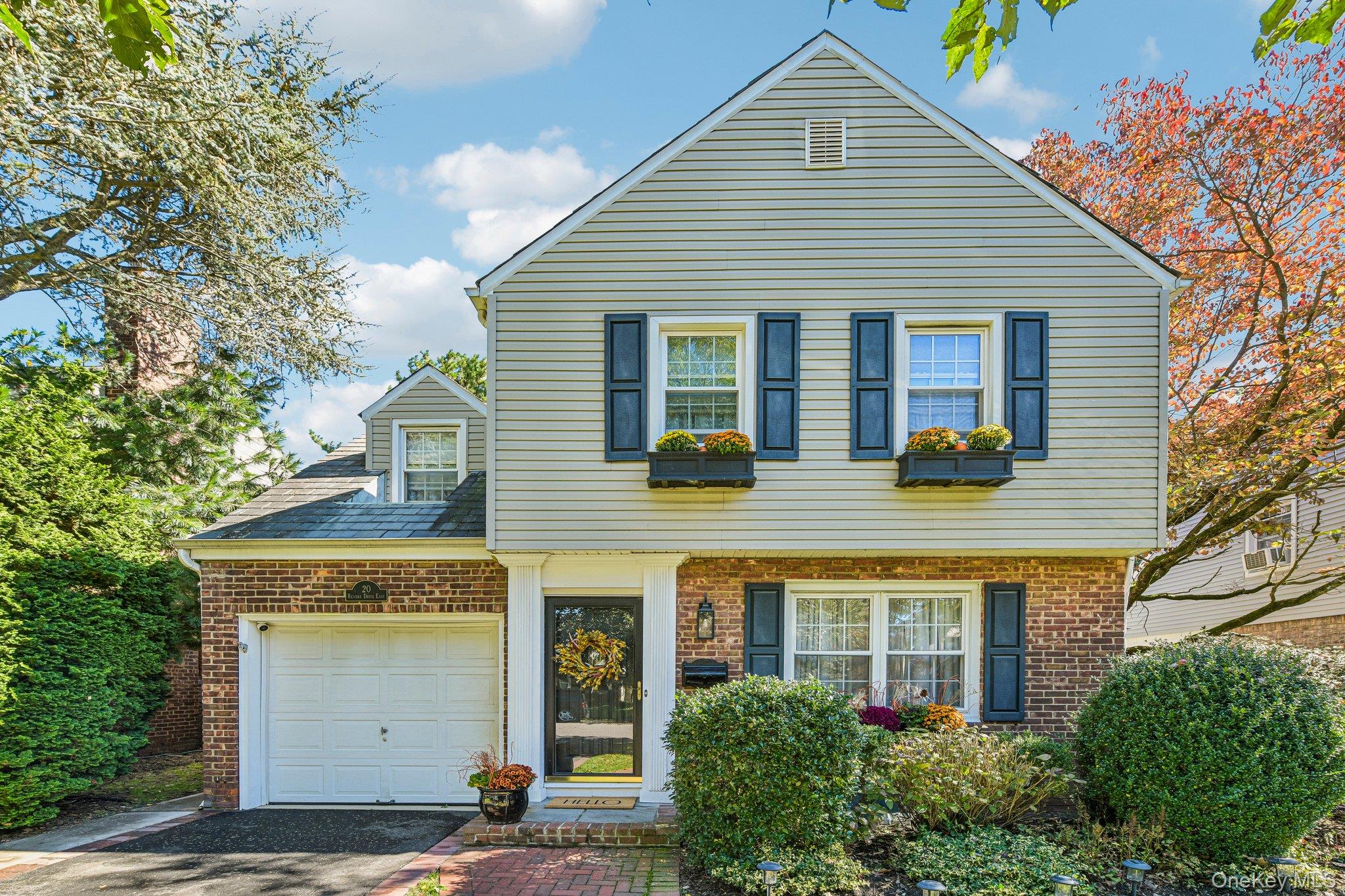 20 Revere Drive E, Floral Park NY 11001