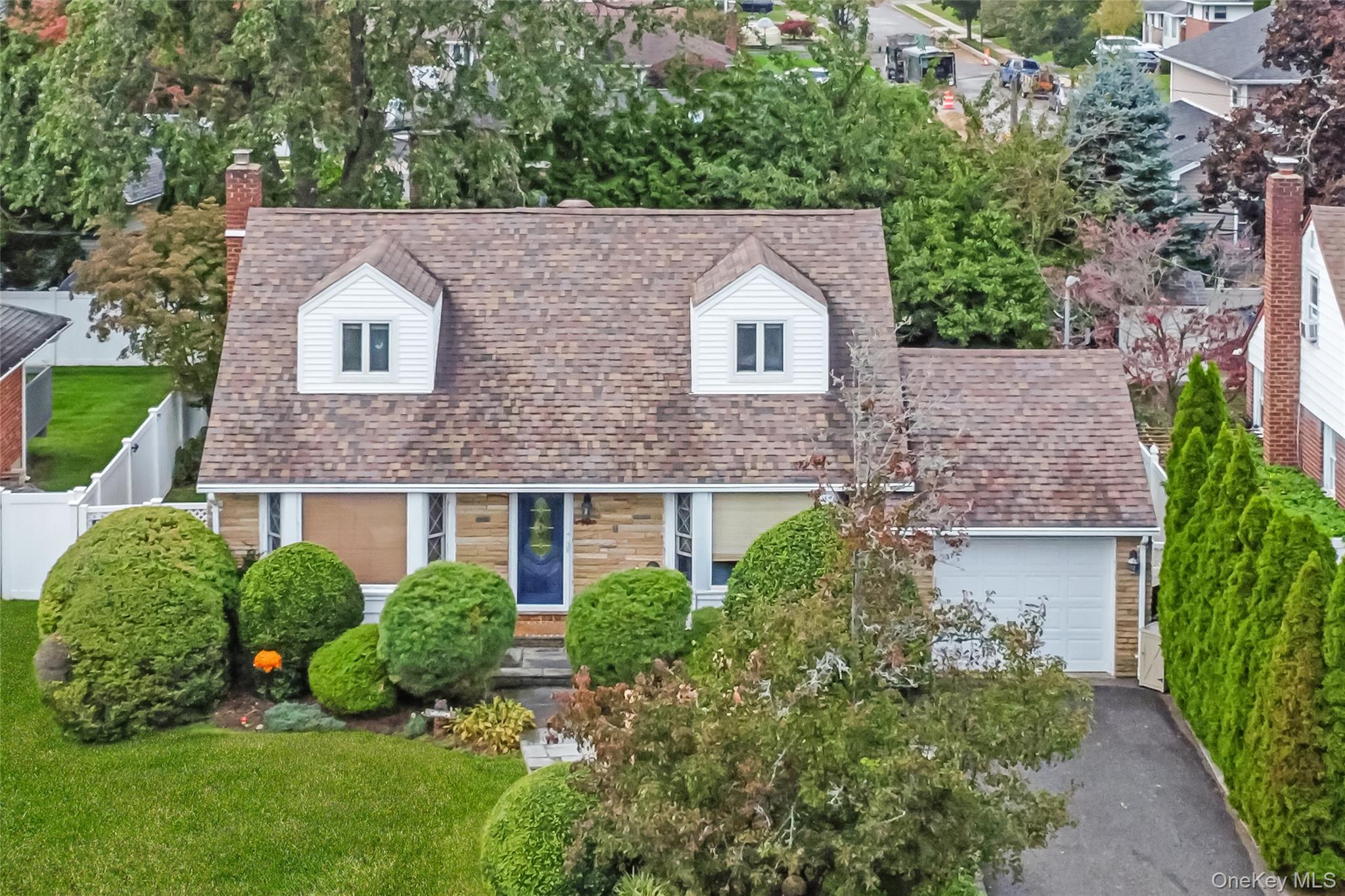19 Leonard Road, Syosset NY 11791